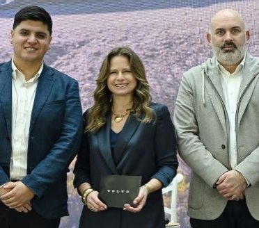 La ciudad del futuro será electrificada: 77% de los chilenos elegiría un auto eléctrico o híbrido en los próximos cinco años