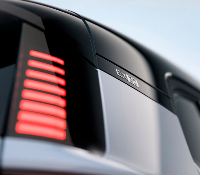 EX30 Eléctrico